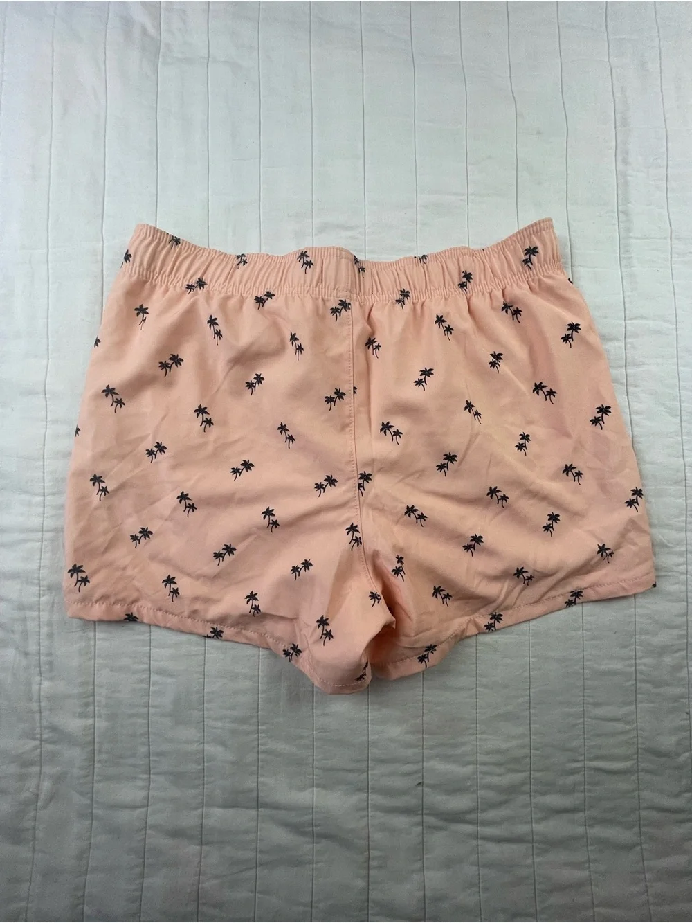 Hollister peach colored
